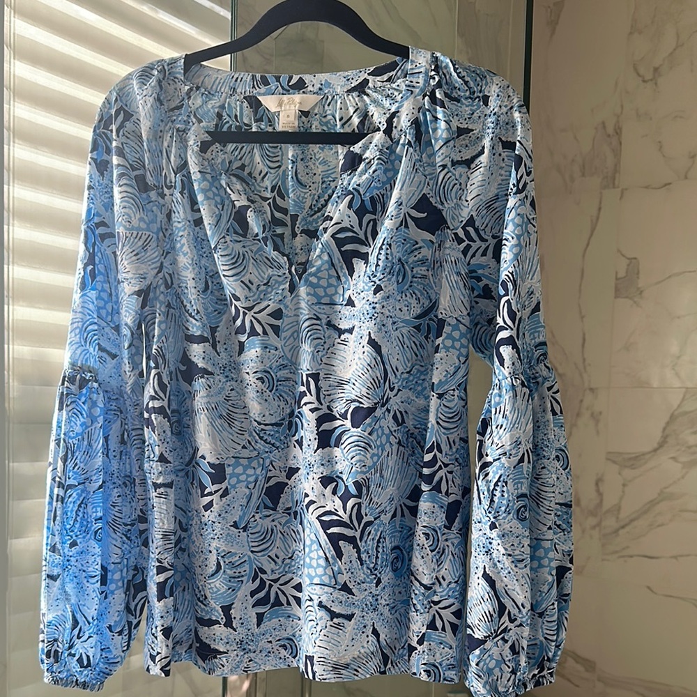 Lilly Pulitzer Blue and White Floral Blouse